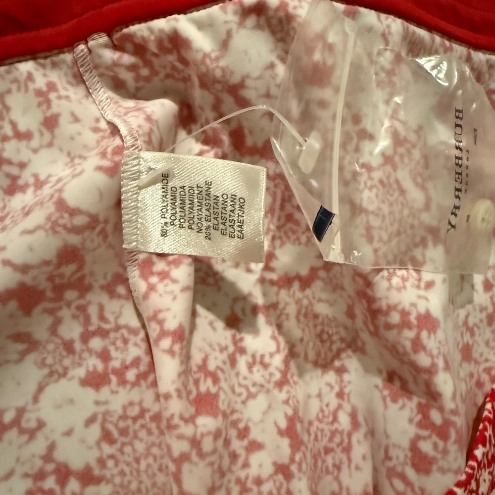 New 💯 % authentic Burberry swimming suit. Size L. - Picture 5 of 9